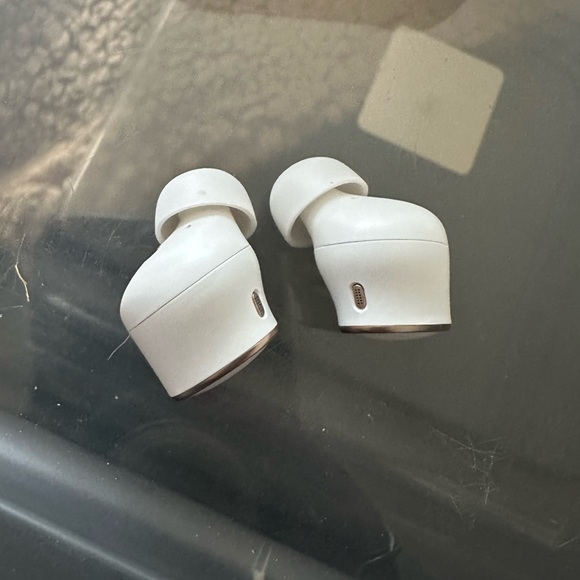 1MORE Evo Earbuds with noise cancellation - Picture 3 of 5